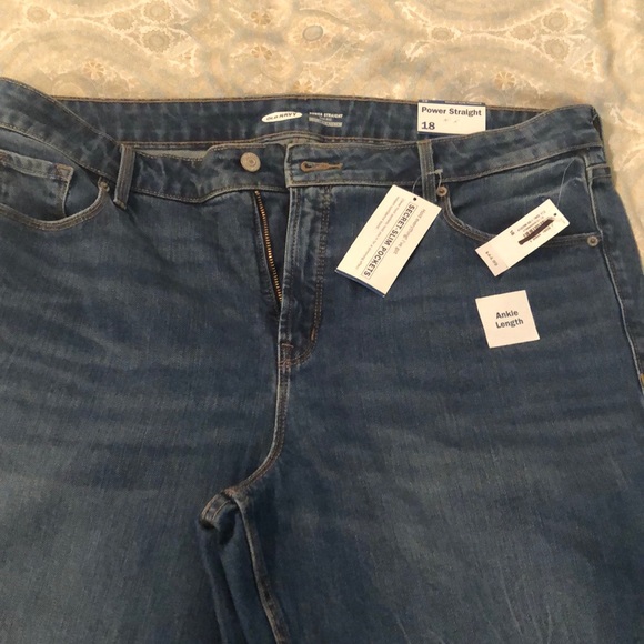 Old Navy Denim - Old Navy Power Straight High Rise Ankle Length Jeans. Size 18. NWT